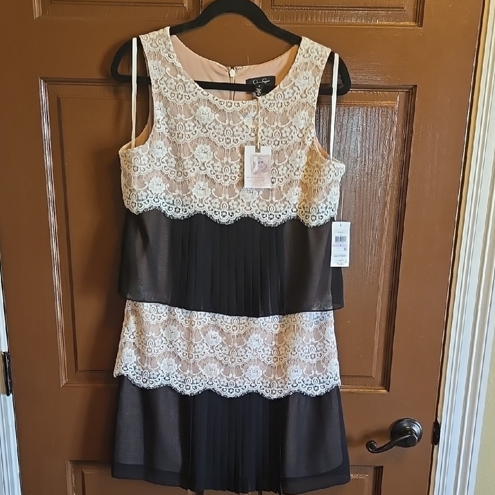Jessica Simpson-Ivory lace top with pleated chiffon sleeveless dress Size 6 NWT. - Picture 1 of 12